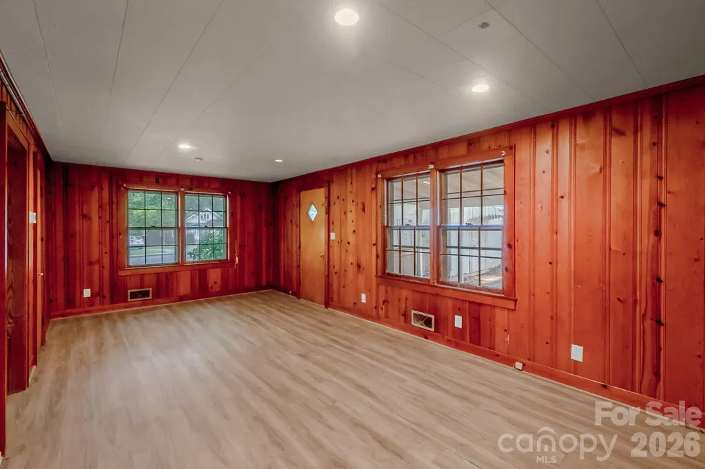 55 Maple Street Badin NC 28009