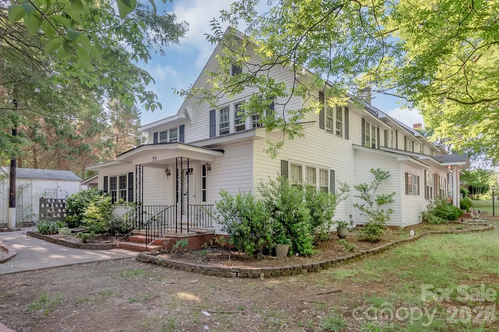 55 Maple Street Badin NC 28009