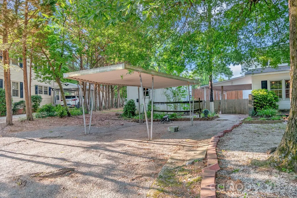 55 Maple Street Badin NC 28009