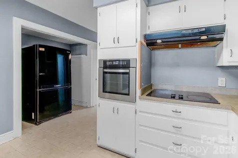 55 Maple Street Badin NC 28009
