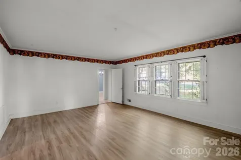 55 Maple Street Badin NC 28009