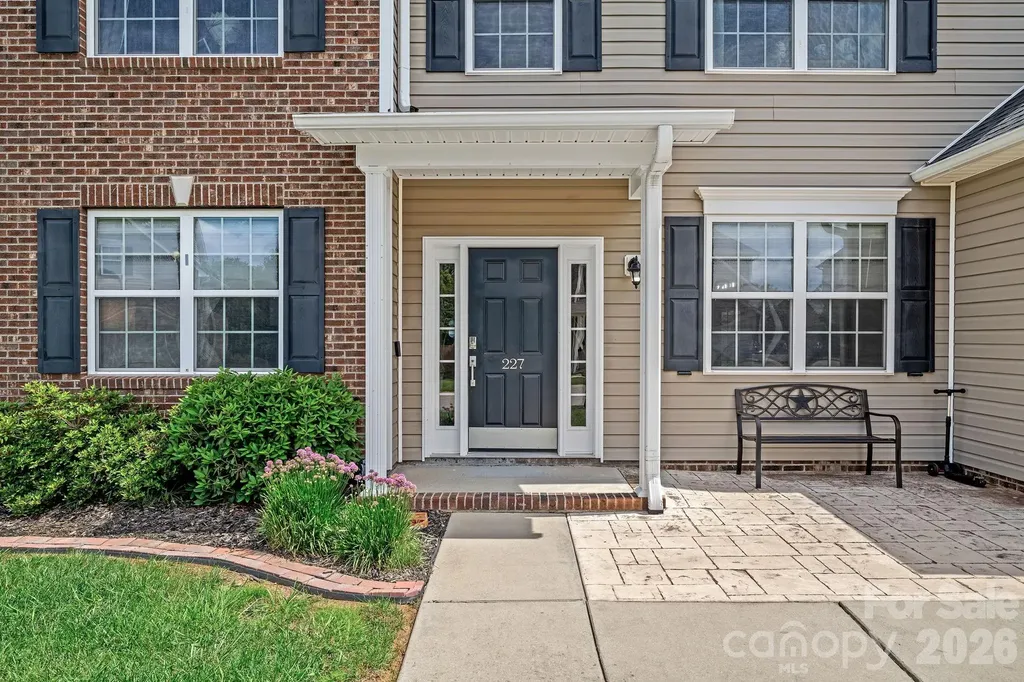 227 Roanoke Road Fletcher NC 28732