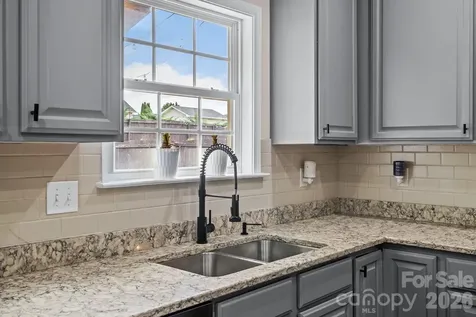 227 Roanoke Road Fletcher NC 28732