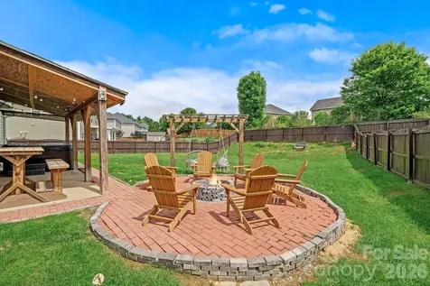 227 Roanoke Road Fletcher NC 28732