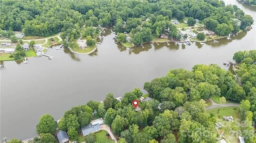 1250 Lake Drive Lexington NC 27292