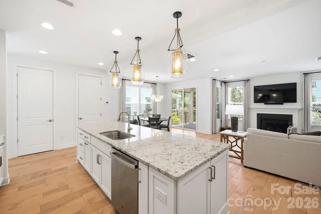 6008 Corbin Woods Court Charlotte NC 28226