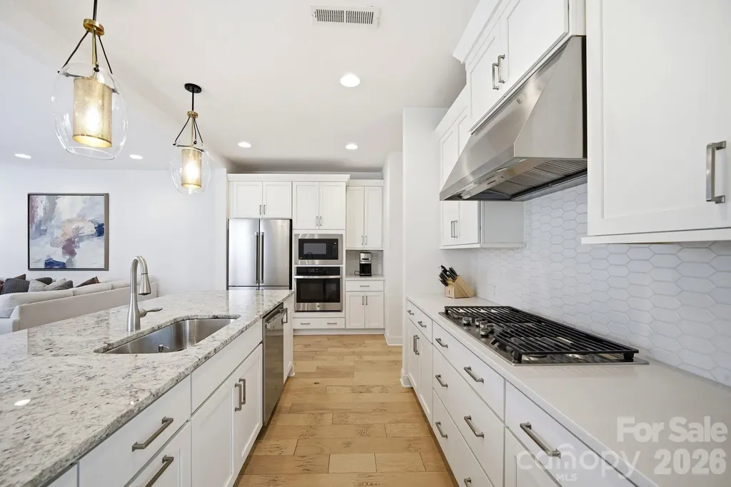 6008 Corbin Woods Court Charlotte NC 28226