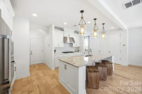 6008 Corbin Woods Court Charlotte NC 28226