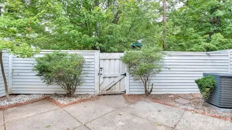 6927 Stonington Lane Charlotte NC 28227