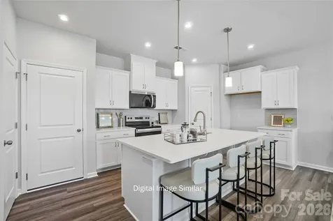 2568 Selbourne Drive Gastonia NC 28052
