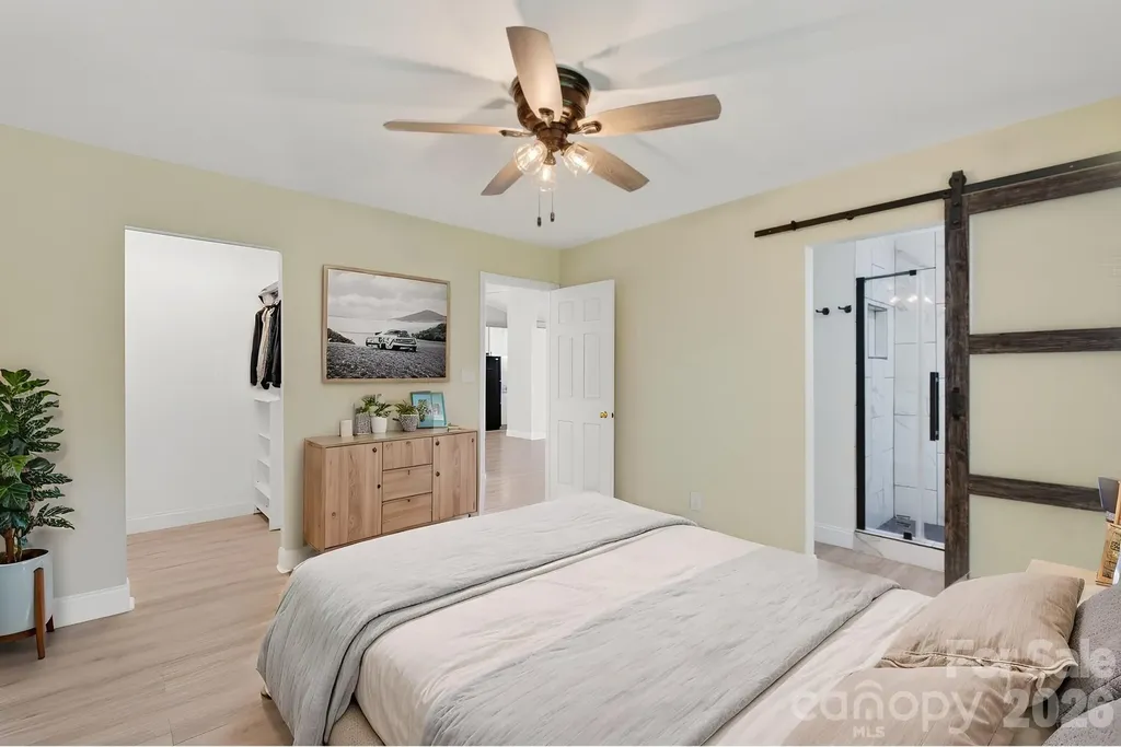 2705 Tiergarten Lane Charlotte NC 28210