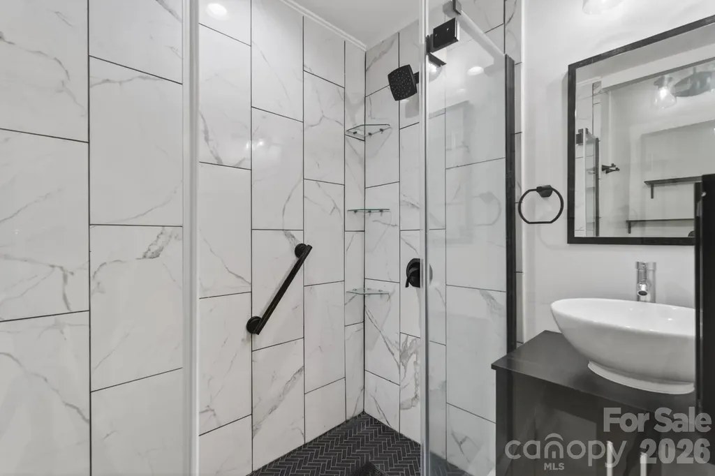 2705 Tiergarten Lane Charlotte NC 28210
