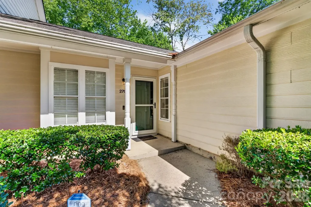 2705 Tiergarten Lane Charlotte NC 28210