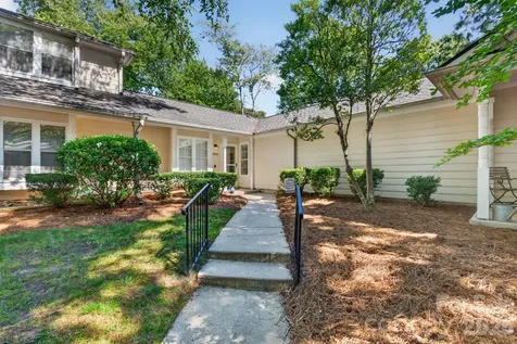 2705 Tiergarten Lane Charlotte NC 28210
