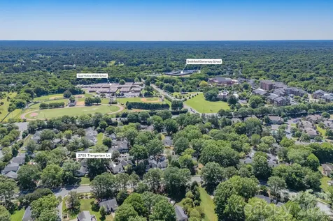 2705 Tiergarten Lane Charlotte NC 28210