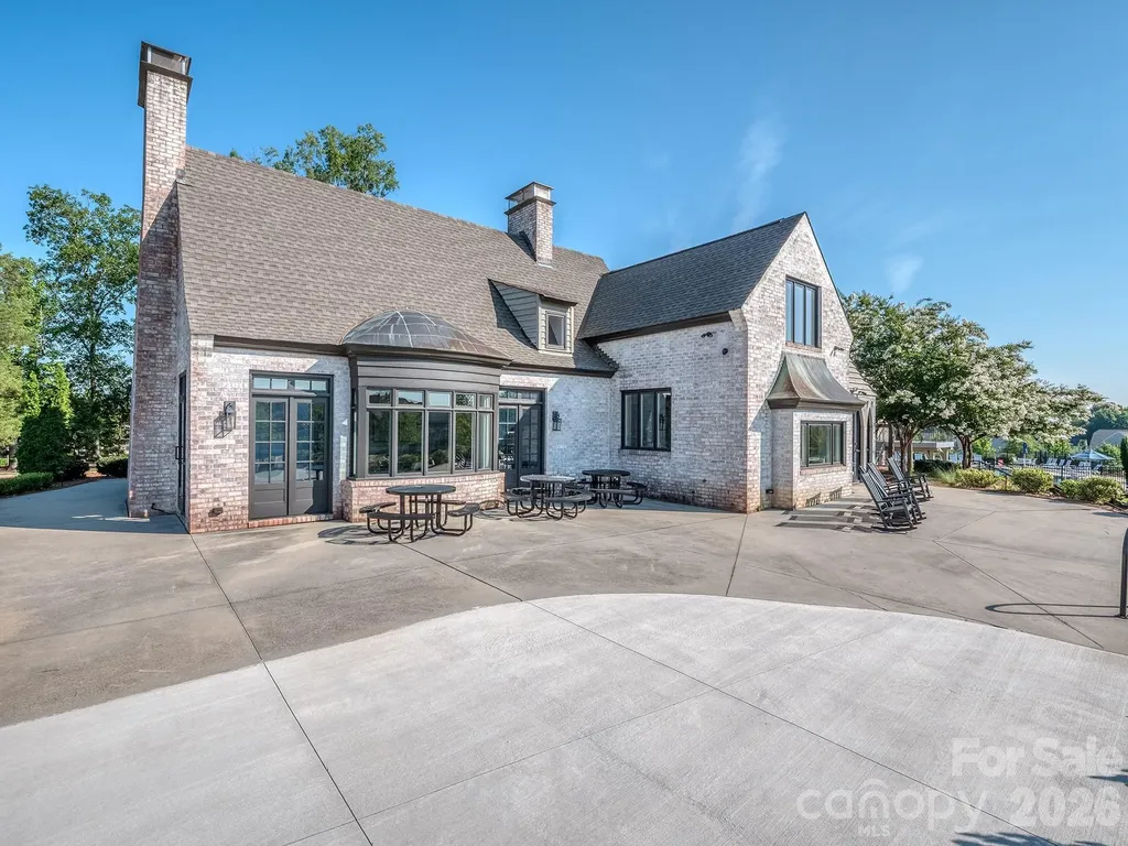 11027 Wrigley Mansion Drive Charlotte NC 28273