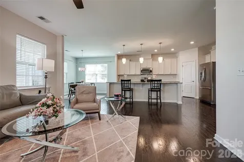 11027 Wrigley Mansion Drive Charlotte NC 28273