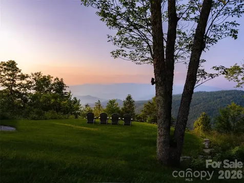93 N Snow Ridge Drive Hendersonville NC 28792