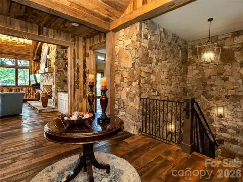 93 N Snow Ridge Drive Hendersonville NC 28792