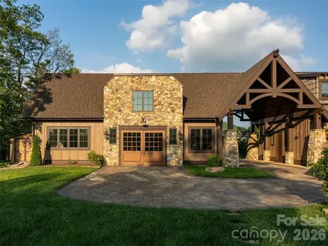 93 N Snow Ridge Drive Hendersonville NC 28792