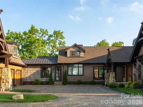 93 N Snow Ridge Drive Hendersonville NC 28792