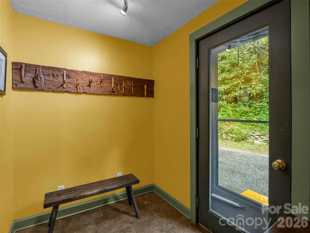 2212 Green River Road Zirconia NC 28790
