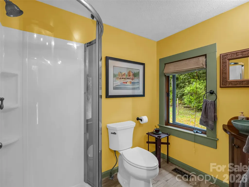 2212 Green River Road Zirconia NC 28790