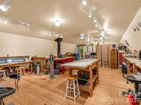 2212 Green River Road Zirconia NC 28790