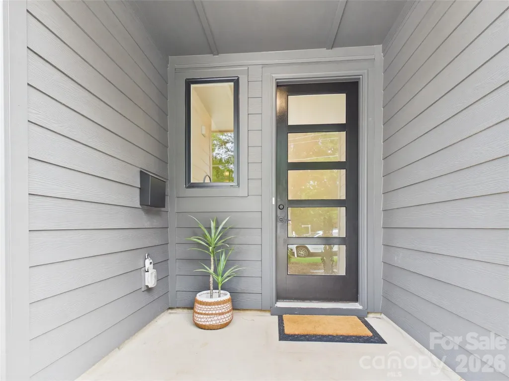 2641 Ravencroft Drive Charlotte NC 28208