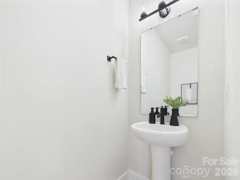 2641 Ravencroft Drive Charlotte NC 28208