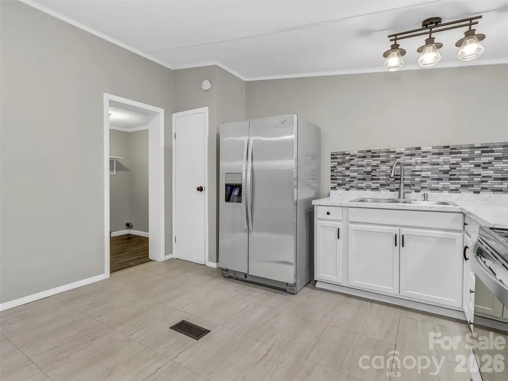 133 Kristey Lane Hendersonville NC 28792