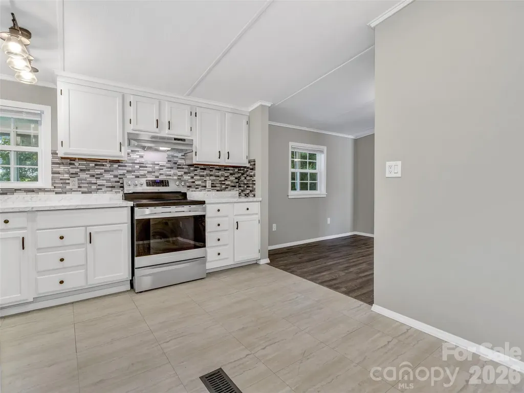 133 Kristey Lane Hendersonville NC 28792