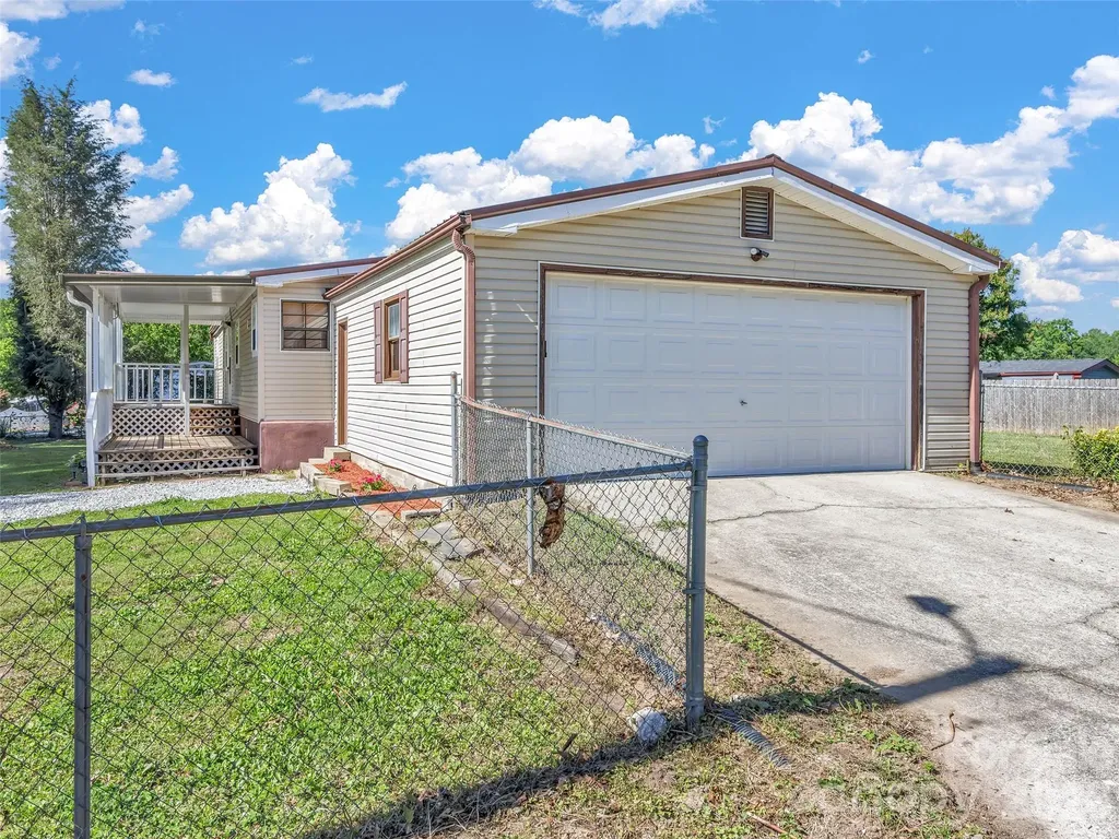 133 Kristey Lane Hendersonville NC 28792