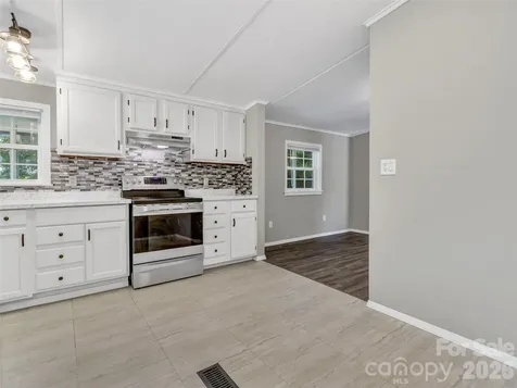 133 Kristey Lane Hendersonville NC 28792