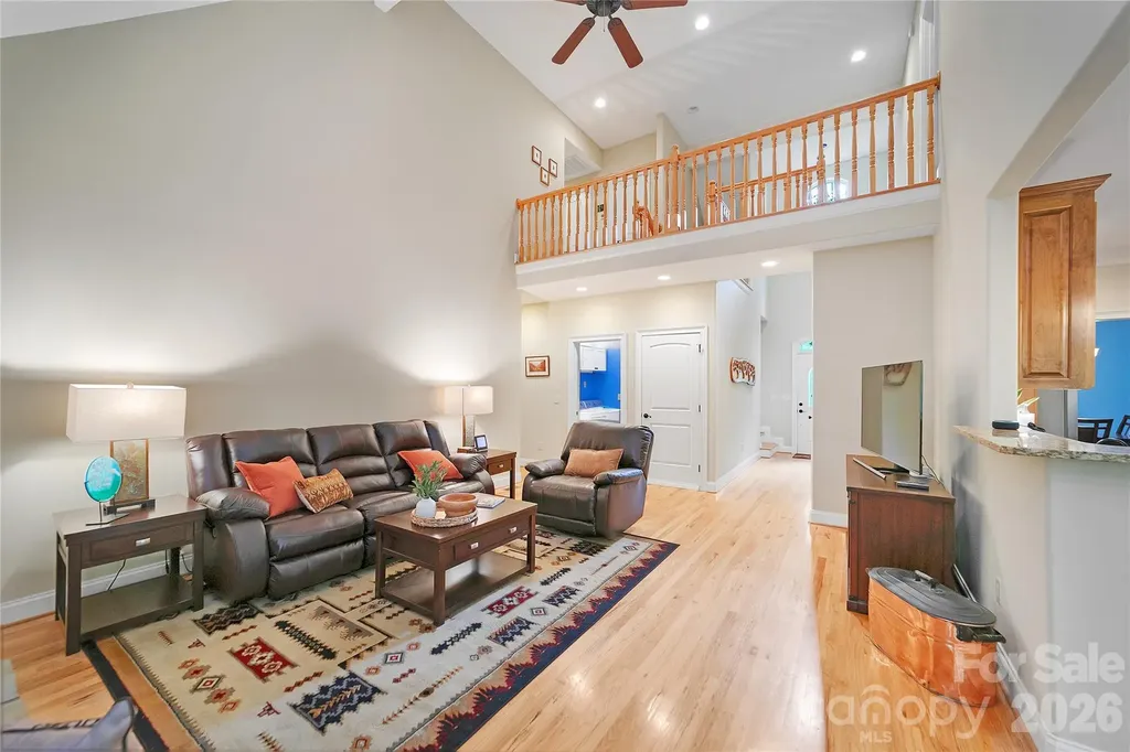 72 Tludatsi Court Brevard NC 28712