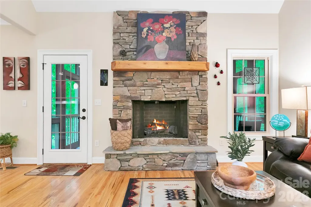 72 Tludatsi Court Brevard NC 28712