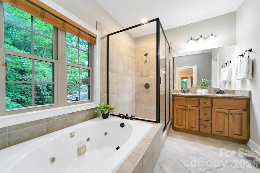 72 Tludatsi Court Brevard NC 28712