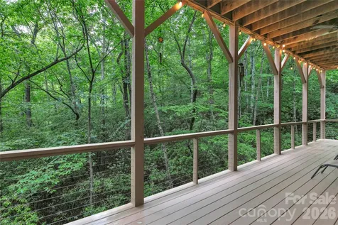 72 Tludatsi Court Brevard NC 28712