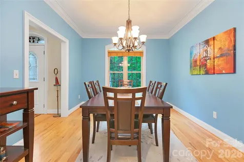 72 Tludatsi Court Brevard NC 28712