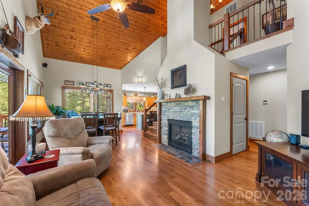 590 Larkhaven Drive Nebo NC 28761