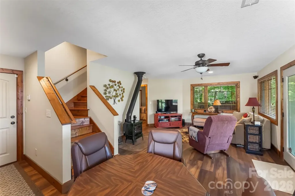 590 Larkhaven Drive Nebo NC 28761