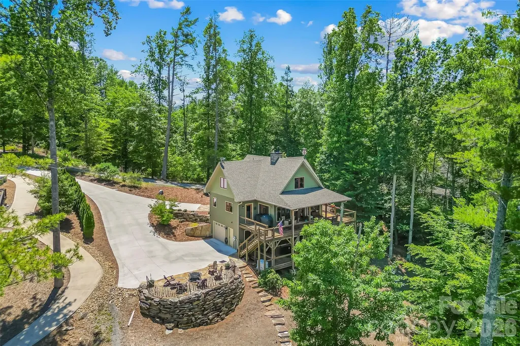 590 Larkhaven Drive Nebo NC 28761