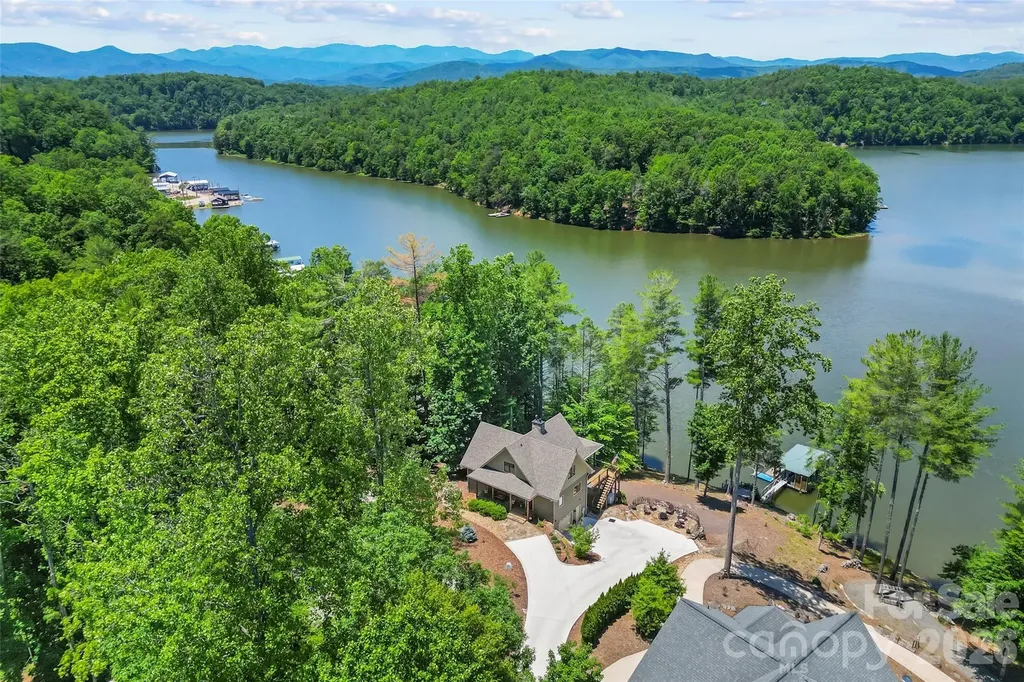 590 Larkhaven Drive Nebo NC 28761
