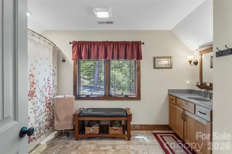 590 Larkhaven Drive Nebo NC 28761