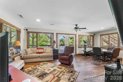 590 Larkhaven Drive Nebo NC 28761