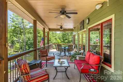 590 Larkhaven Drive Nebo NC 28761