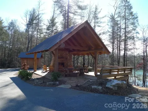 590 Larkhaven Drive Nebo NC 28761