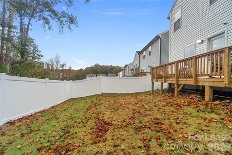 242 Lacewing Drive Charlotte NC 28214