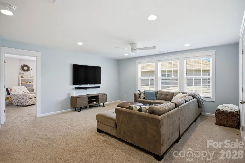 3026 Spinner Court Denver NC 28037