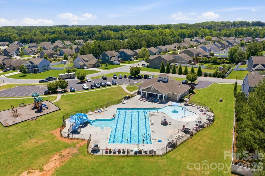 3026 Spinner Court Denver NC 28037